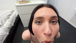 Чтоб на члене классно извиваться - надо ртом в районе хуя постараться